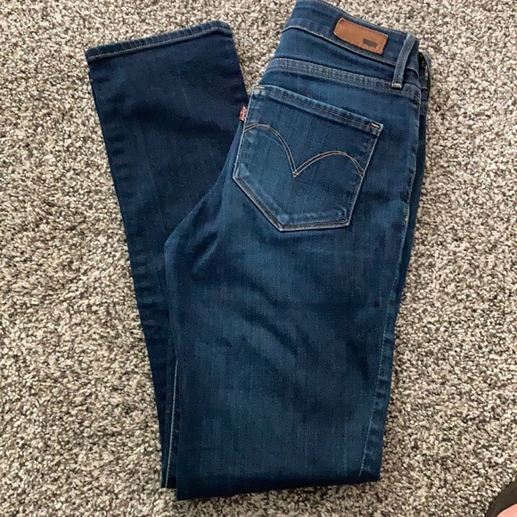 Levi’s Mid Rise Slim Bold a curve Jeans Size 26x30 - Picture 1 of 9